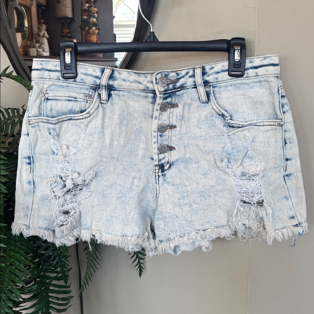 Harper Heritage Jean Shorts Light Blue Stretch Raw Hem Distressed Button Fly